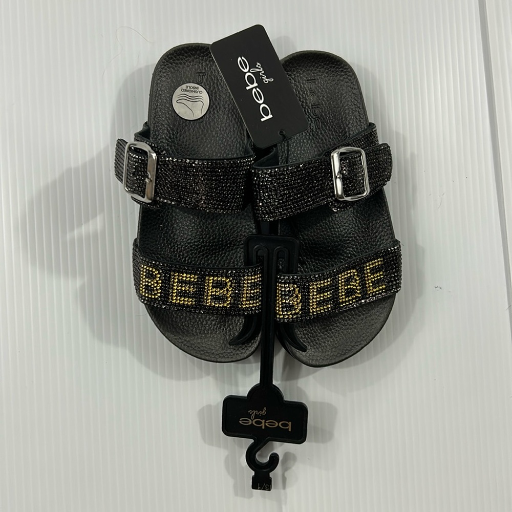 54. NWT Girls Bebe Glittery Black and Gold‎ Slides